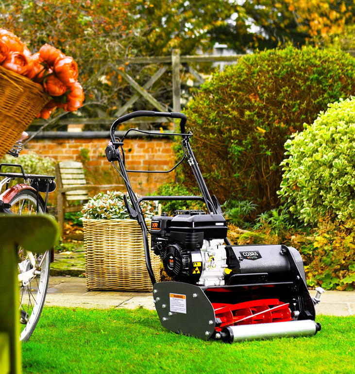 Cobra FORTIS25B 63cm Self Propelled Petrol Cylinder Lawnmower