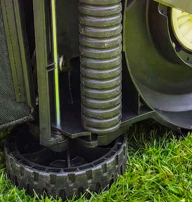 Cobra GTRM400 40cm Rear Roller Electric Lawnmower