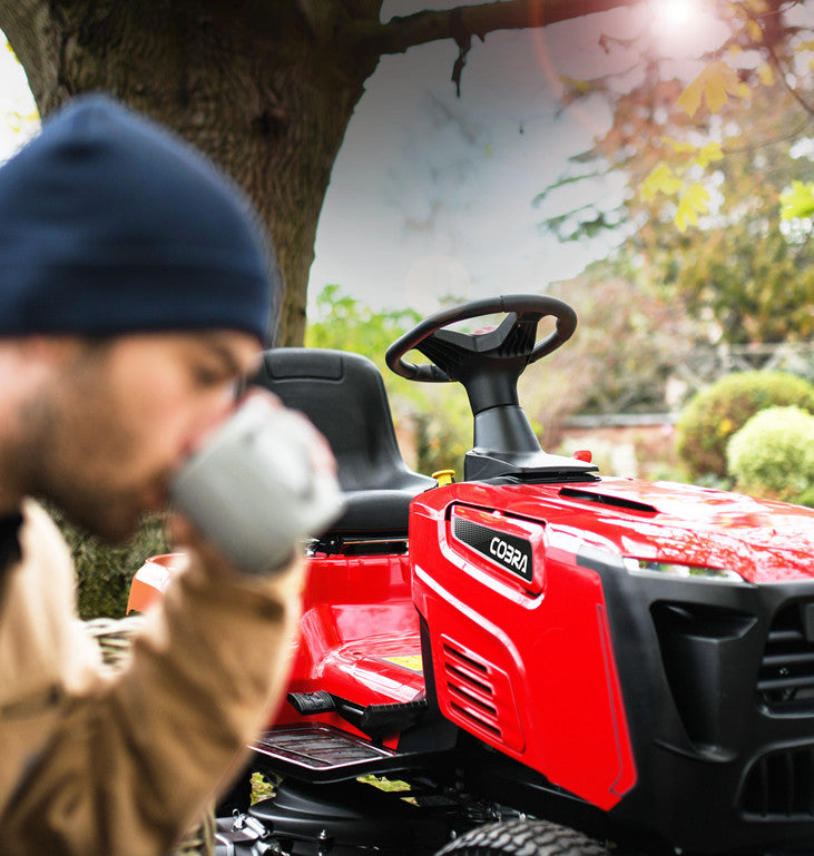 Cobra LT108HSL 108cm Ride-On Lawn Tractor
