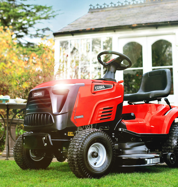 Cobra LT108MSL 108cm Ride-On Lawn Tractor