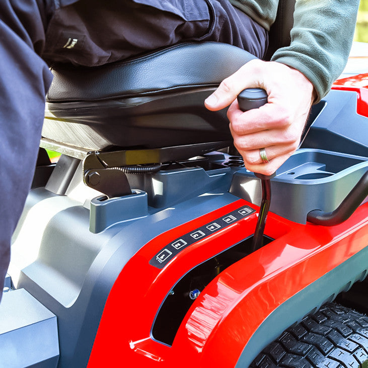 Cobra LTX102HR2L 102cm Ride-On Lawn Tractor