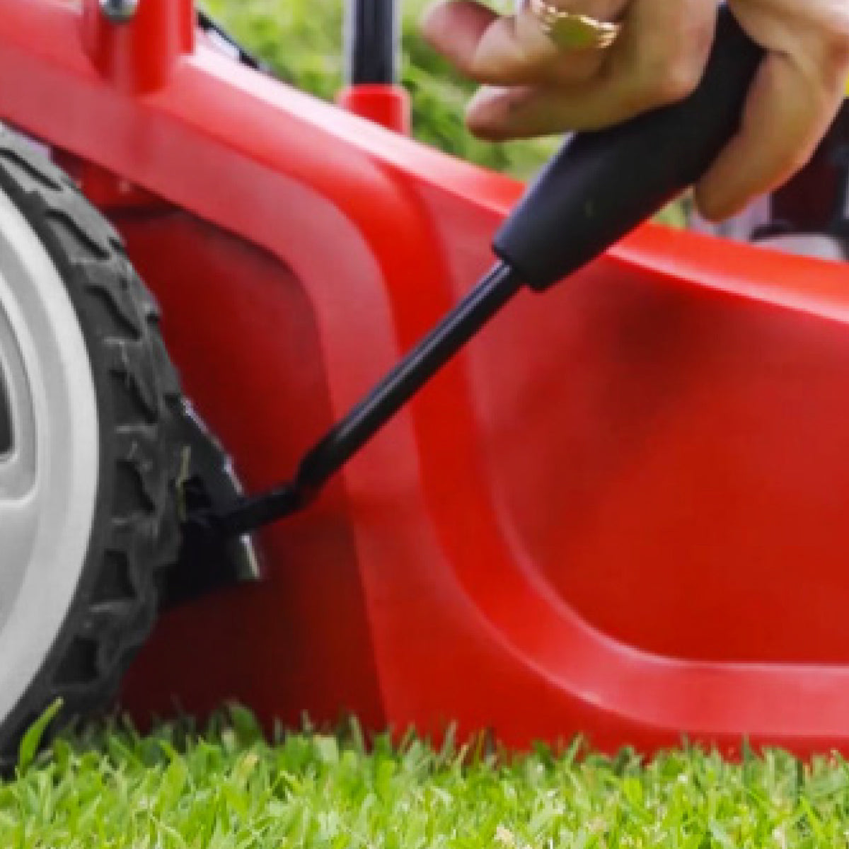 Cobra M41C 41cm Petrol Lawnmower