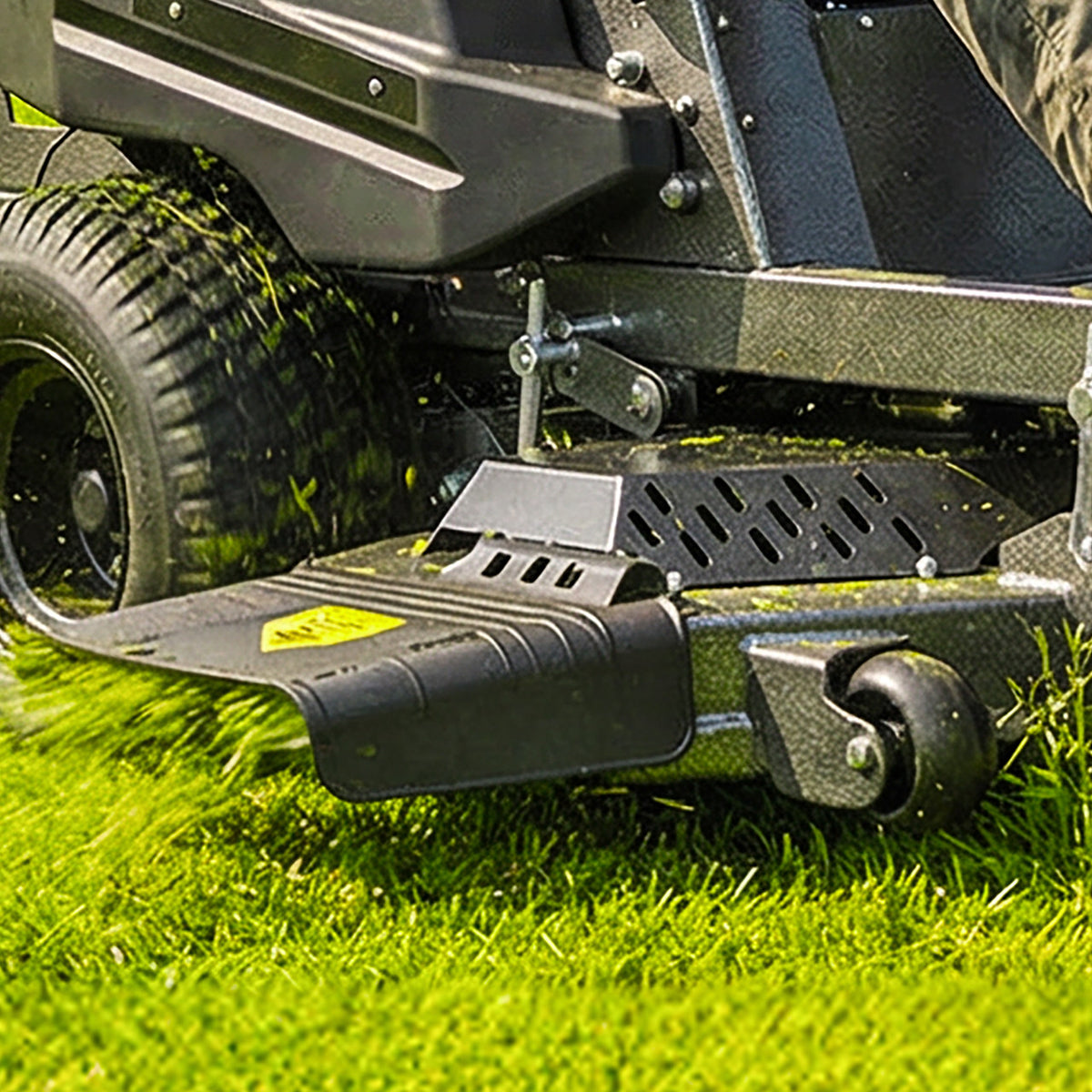 Cobra ZTR42L 106cm Zero-Turn Mower